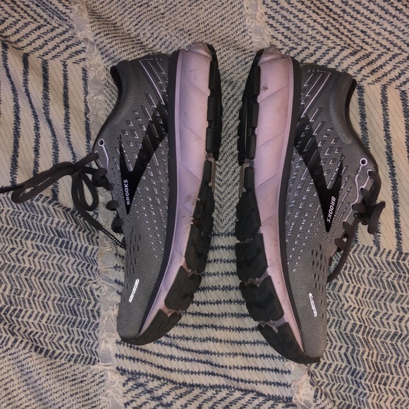 Brooks ghost shoes size 6 - Picture 4 of 13